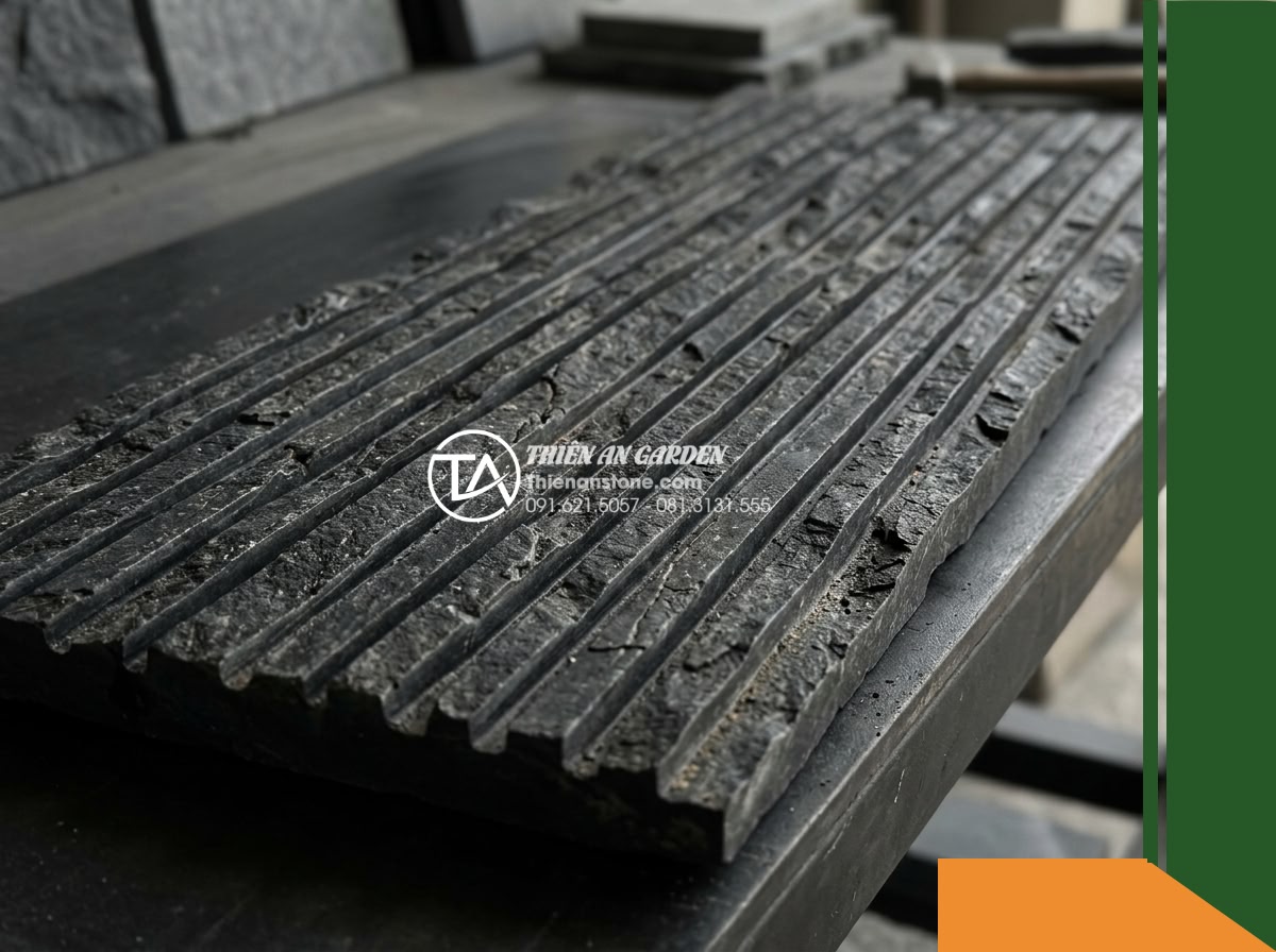 Đá răng lược đen chẻ tay Quảng Ngãi | Bazan đen Quảng Ngãi | 10×40 cm