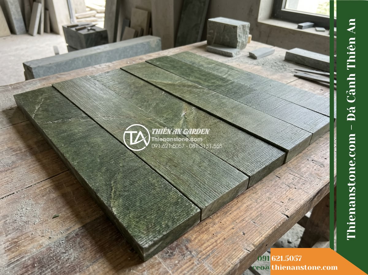 Đá răng lược xanh rêu Thanh Hóa | Đá vôi xanh rêu Thanh Hóa | 10x50 cm - Hình 7 Đá răng lược xanh rêu Thanh Hóa | Đá vôi xanh rêu Thanh Hóa | 10x50 cm - Flat mock-up test arrangement of several 10x50 cm comb-chiseled green-moss limes