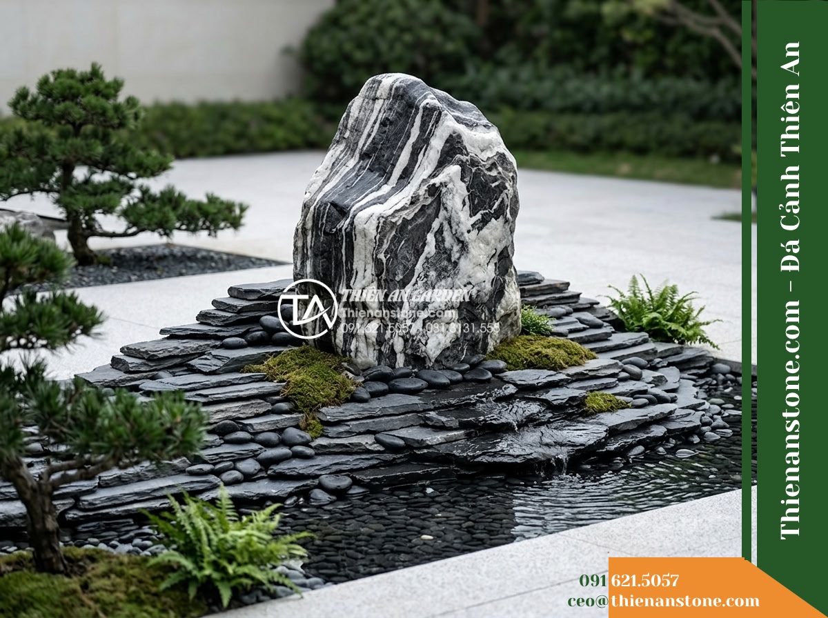 Đá Tuyết Lĩnh (Khối trung 90–160cm / ~0.8–2.5 tấn) | Chuyên tạo sườn núi điểm vân trắng, ghép cảnh non bộ sơn thủy hữu tình.