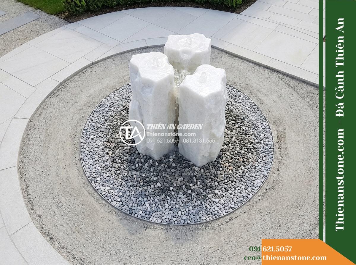 Đài Phun Cụm Khối Ba Cạnh Độc Bản, D90cm Cao 1.1m - Hình 6 Đài Phun Cụm Khối Ba Cạnh Độc Bản, D90cm Cao 1.1m - An elevated overhead view showing the spatial footprint of the fountain, clearly