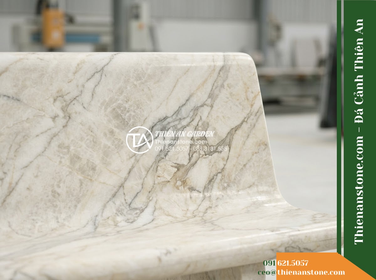 Ghế Đá Công Viên Không Tựa Mặt Cong Nhật Hạ 150x45x45cm – Đá Vàng Cẩm Thạch