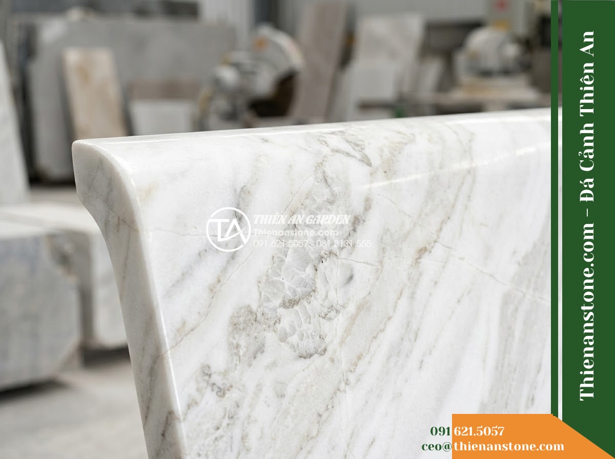 Ghế Đá Granite Nguyên Khối Bình An – Kích thước 140 x 40 x 45 cm – Kiểu dáng gọn thấp, hai chân trụ chữ nhật. Chất liệu đá granite - Hình 3 Ghế Đá Granite Nguyên Khối Bình An – Kích thước 140 x 40 x 45 cm – Kiểu dáng gọn thấp, hai chân trụ chữ nhật. Chất liệu đá granite - A natural granite stone bench at golden hour, warm sunset light casting long sha