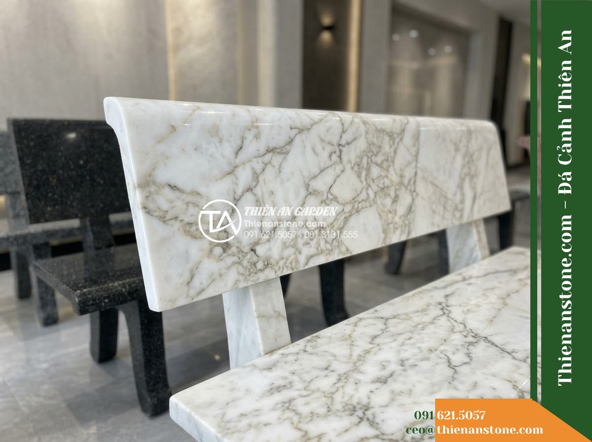 Ghế Đá Granite Nguyên Khối Long An – Kích thước 170 x 46 x 45 cm – Kiểu dáng mặt bo tròn, chân chữ U liền mạch. Chất liệu đá granite - Hình 6 Ghế Đá Granite Nguyên Khối Long An – Kích thước 170 x 46 x 45 cm – Kiểu dáng mặt bo tròn, chân chữ U liền mạch. Chất liệu đá granite - Showroom display of various natural granite stone benches at Da Canh Thien An, p