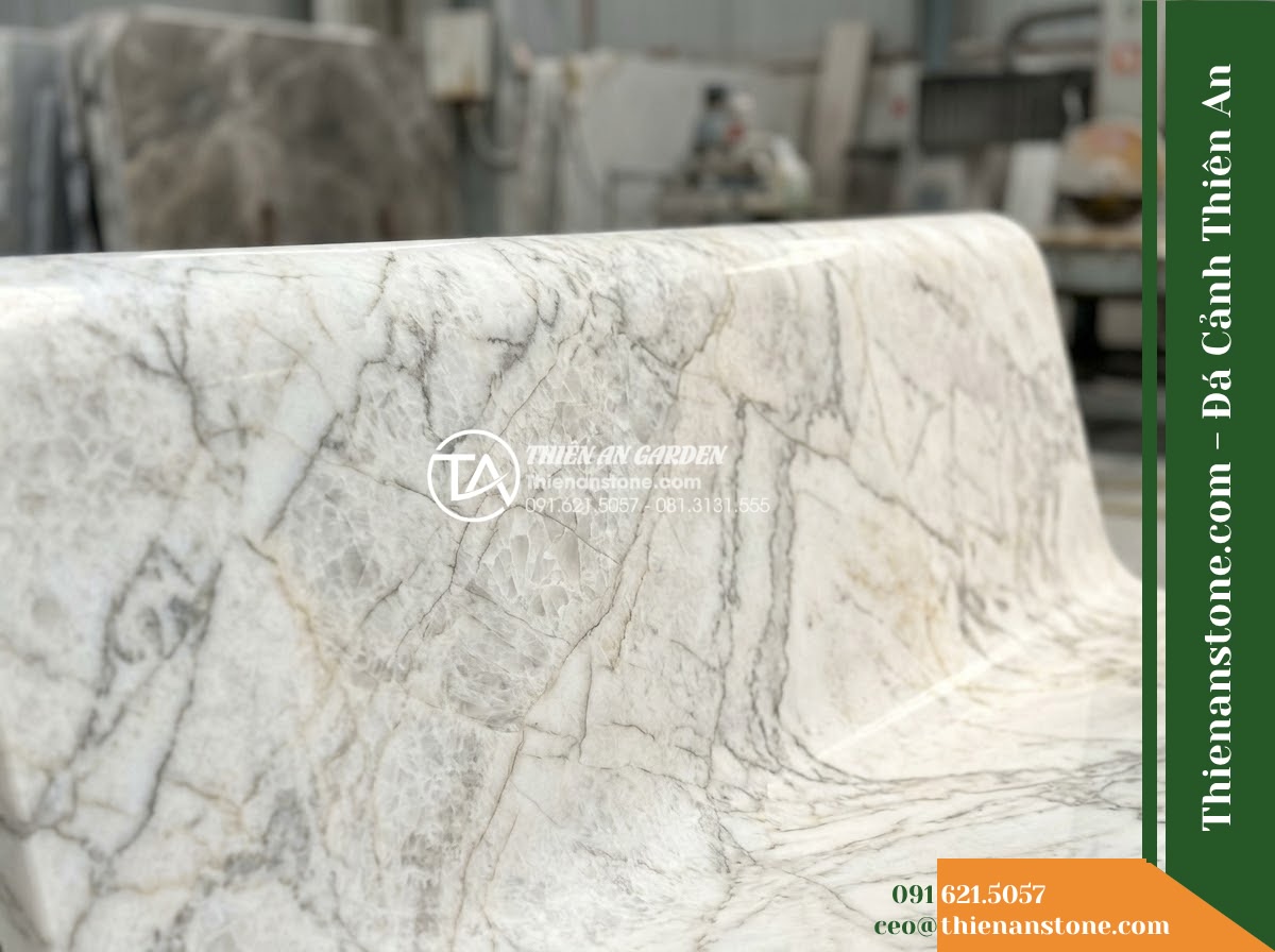 Ghế Đá Granite Nguyên Khối Minh Phát – Kích thước 185 x 48 x 45 cm – Kiểu dáng băng dài, chân trụ đôi bản rộng. Chất liệu đá granite