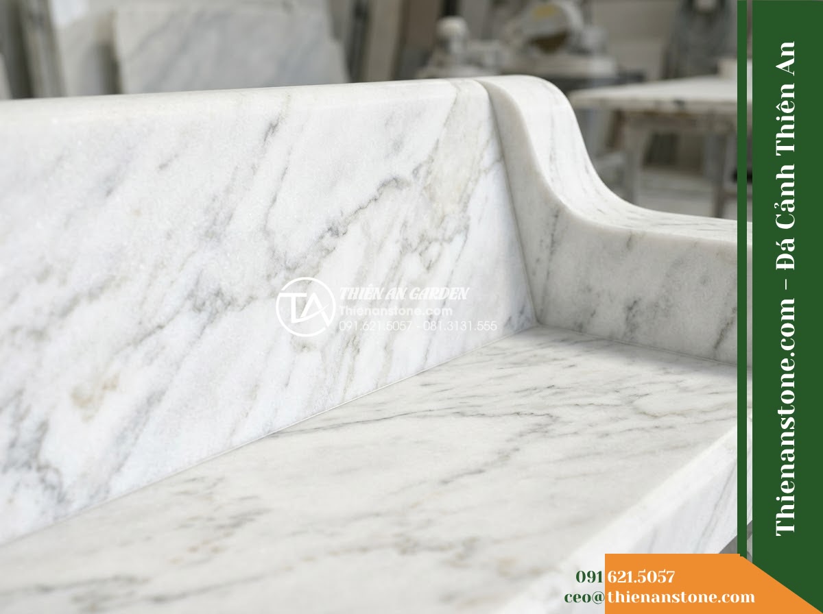 Ghế Đá Granite Nguyên Khối Tân Lộc – Kích thước 160 x 45 x 45 cm – Kiểu dáng mặt thẳng, chân chữ V cách điệu. Chất liệu đá granite