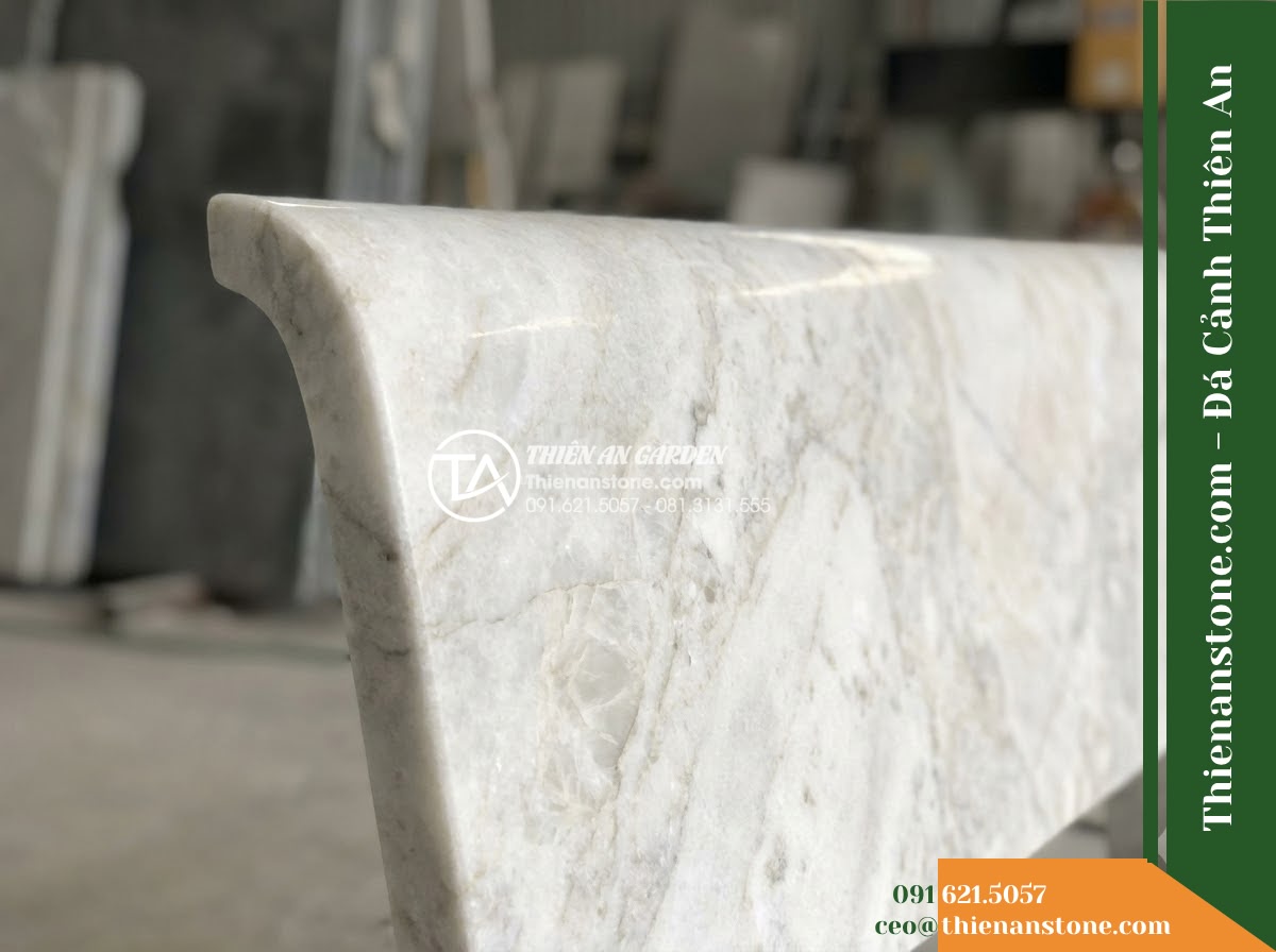 Ghế Đá Granite Nguyên Khối Thiên An – Kích thước 190 x 50 x 46 cm – Kiểu dáng bản lớn, cạnh vát 45 độ. Chất liệu đá granite