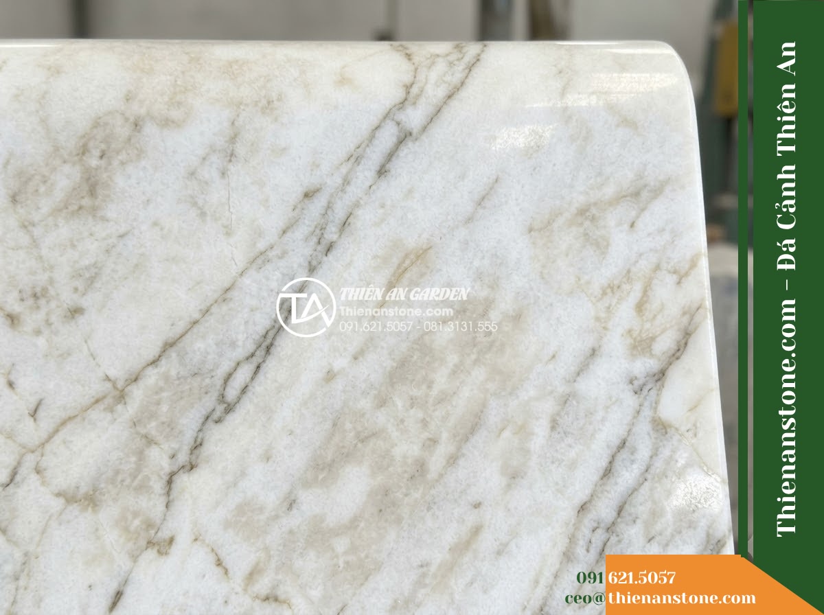Ghế Đá Granite Nguyên Khối Xuân Phát – Kích thước 185 x 50 x 45 cm – Kiểu dáng bản rộng, góc bo lớn hiện đại. Chất liệu đá granite