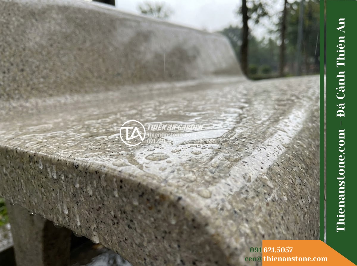 Ghế Đá Granito Bảo Minh – Kích thước 150 x 46 x 45 cm – Kiểu dáng không tựa, mặt cong nhẹ, chân đôi. Chất liệu đá granito (đá mài)