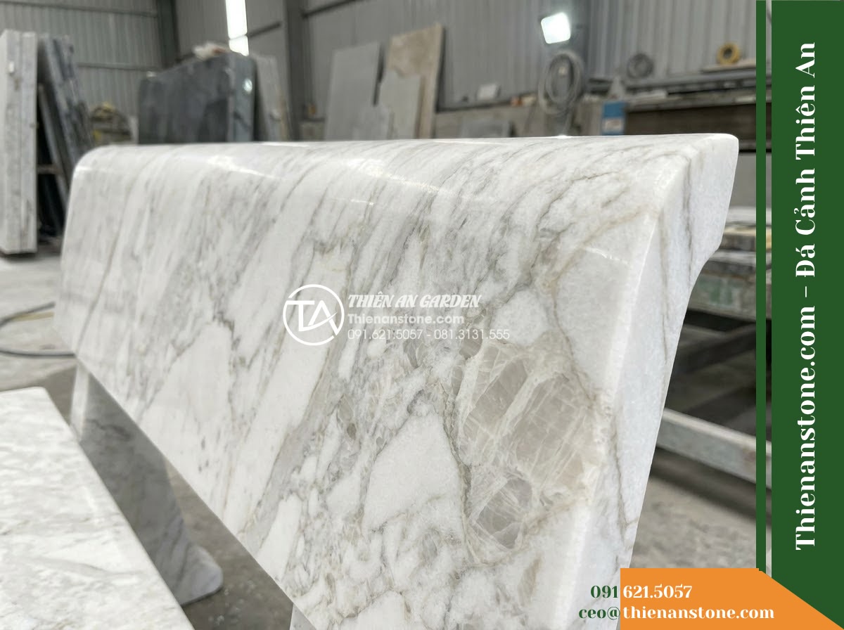 Ghế Đá Granito Đại Phúc – Kích thước 185 x 50 x 84 cm – Kiểu dáng tựa cao bản lớn, chân chữ U. Chất liệu đá granito (đá mài)