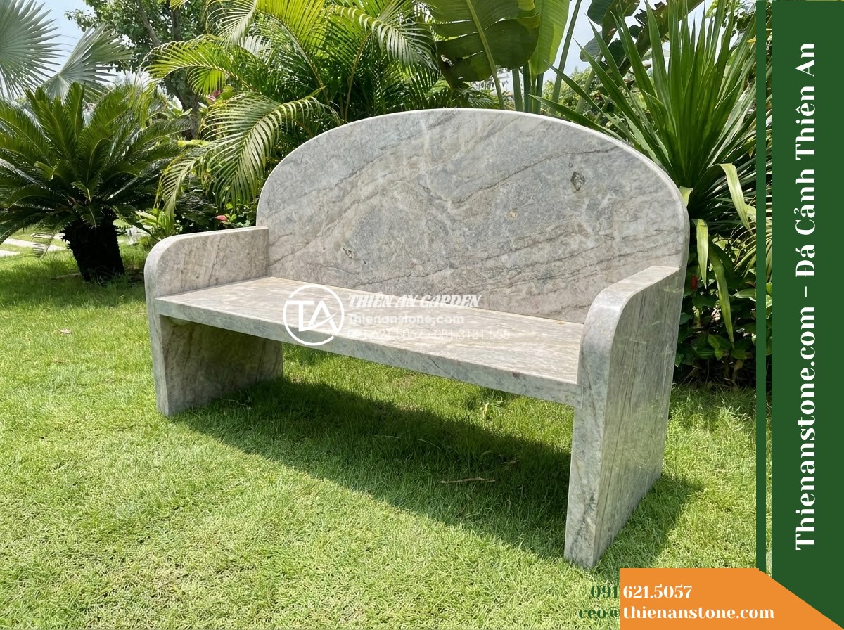 Ghế Đá Granito Hưng Phúc – Kích thước 175 x 50 x 82 cm – Kiểu dáng tựa liền bo đỉnh, tay vịn thấp. Chất liệu đá granito (đá mài)