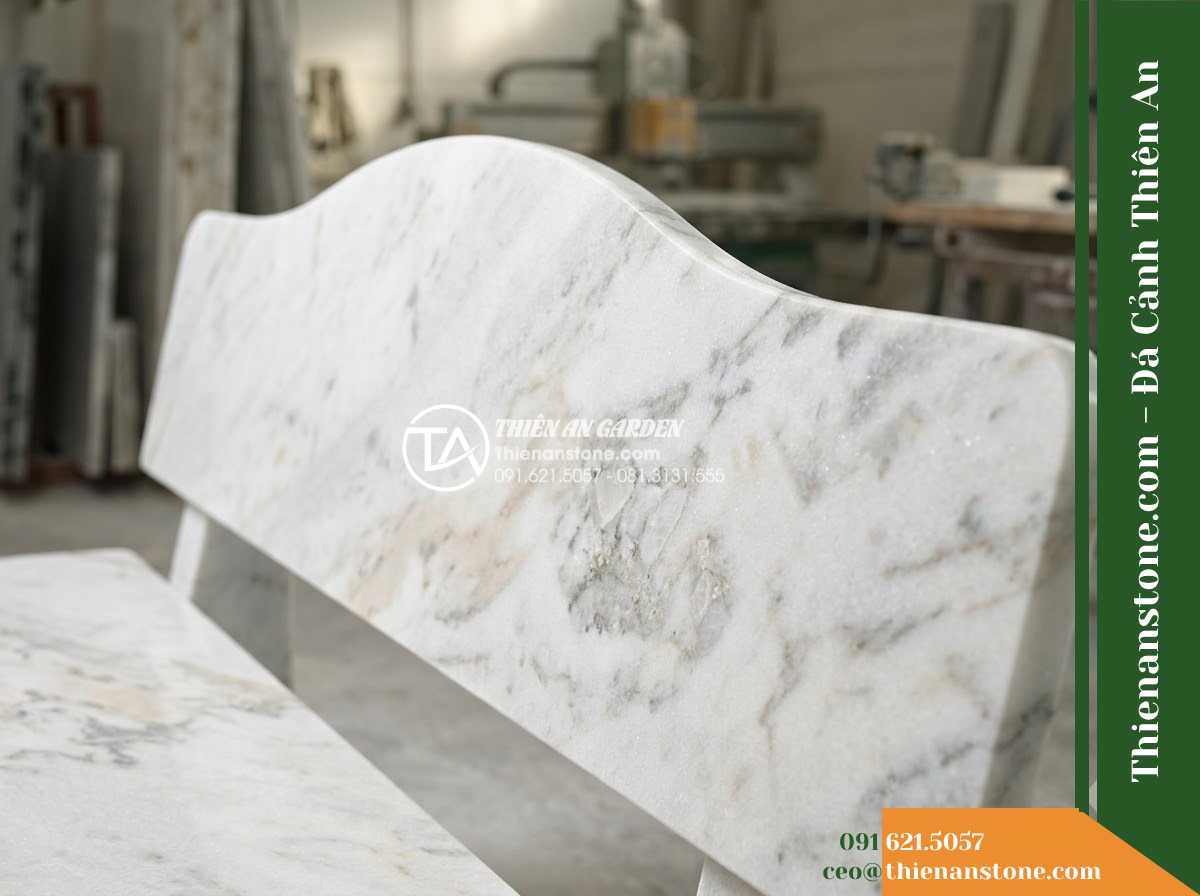 Ghế Đá Granito Tâm Phúc – Kích thước 175 x 50 x 80 cm – Kiểu dáng tựa cong liền, tay vịn vuông. Chất liệu đá granito (đá mài)