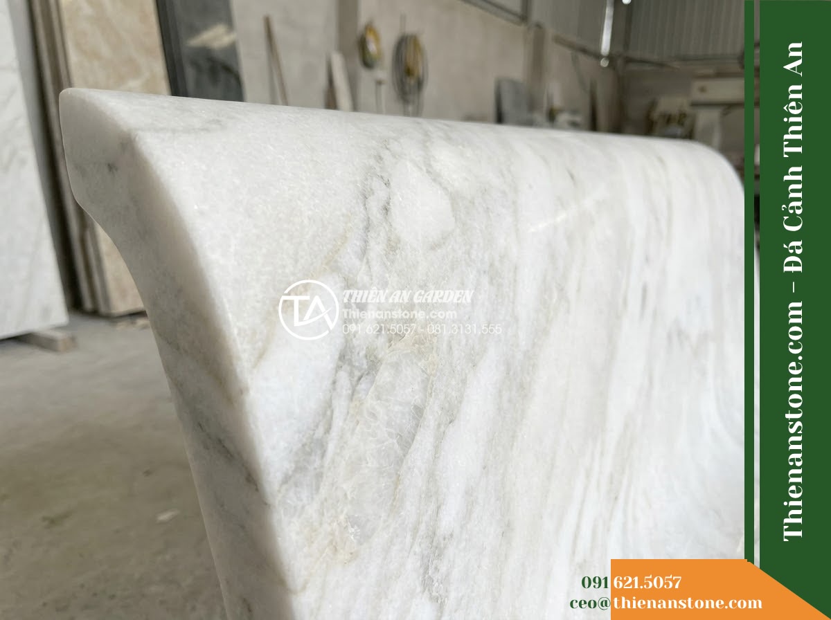 Ghế Đá Granito Trường An – Kích thước 150 x 45 x 45 cm – Kiểu dáng không tựa, mặt phẳng, chân chữ U. Chất liệu đá granito (đá mài)