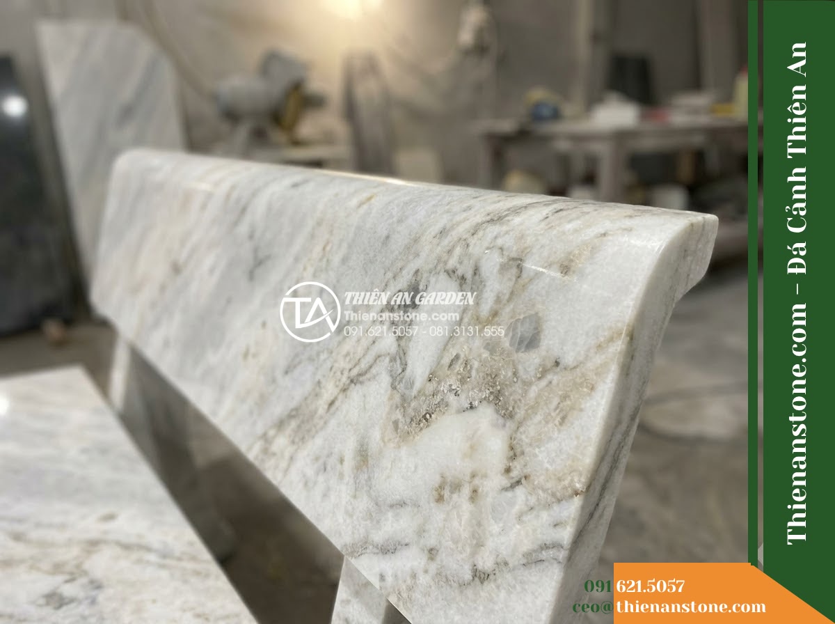 Ghế Đá Granito Vĩnh An – Kích thước 150 x 48 x 78 cm – Kiểu dáng tựa liền, đỉnh tựa bo bán nguyệt. Chất liệu đá granito (đá mài)