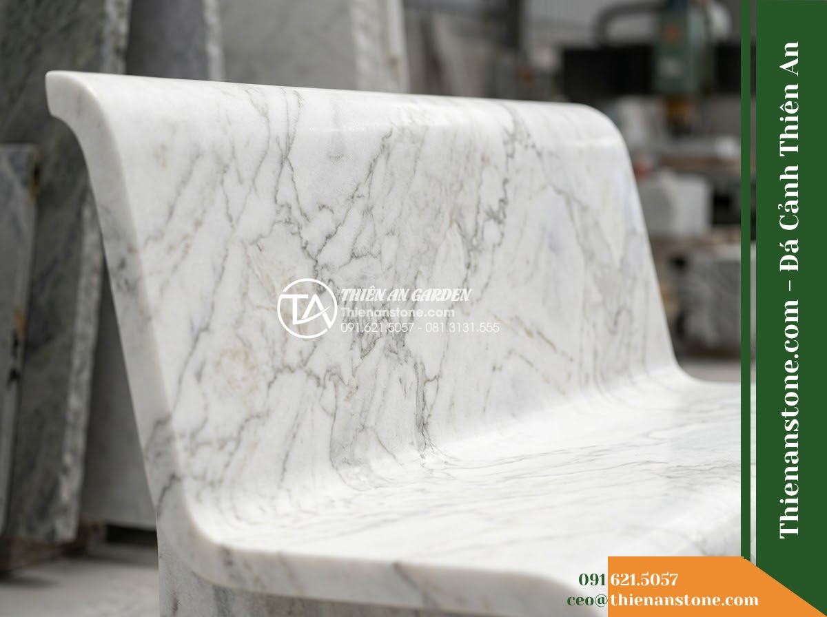 Ghế Đá Sân Trường Hành Trang – Kích thước 150 x 46 x 45 cm – Kiểu dáng băng thấp không tựa, góc bo lớn. Chất liệu đá vân mây - Hình 6 Ghế Đá Sân Trường Hành Trang – Kích thước 150 x 46 x 45 cm – Kiểu dáng băng thấp không tựa, góc bo lớn. Chất liệu đá vân mây - Showroom display of various cloud marble stone benches at Da Canh Thien An, prof