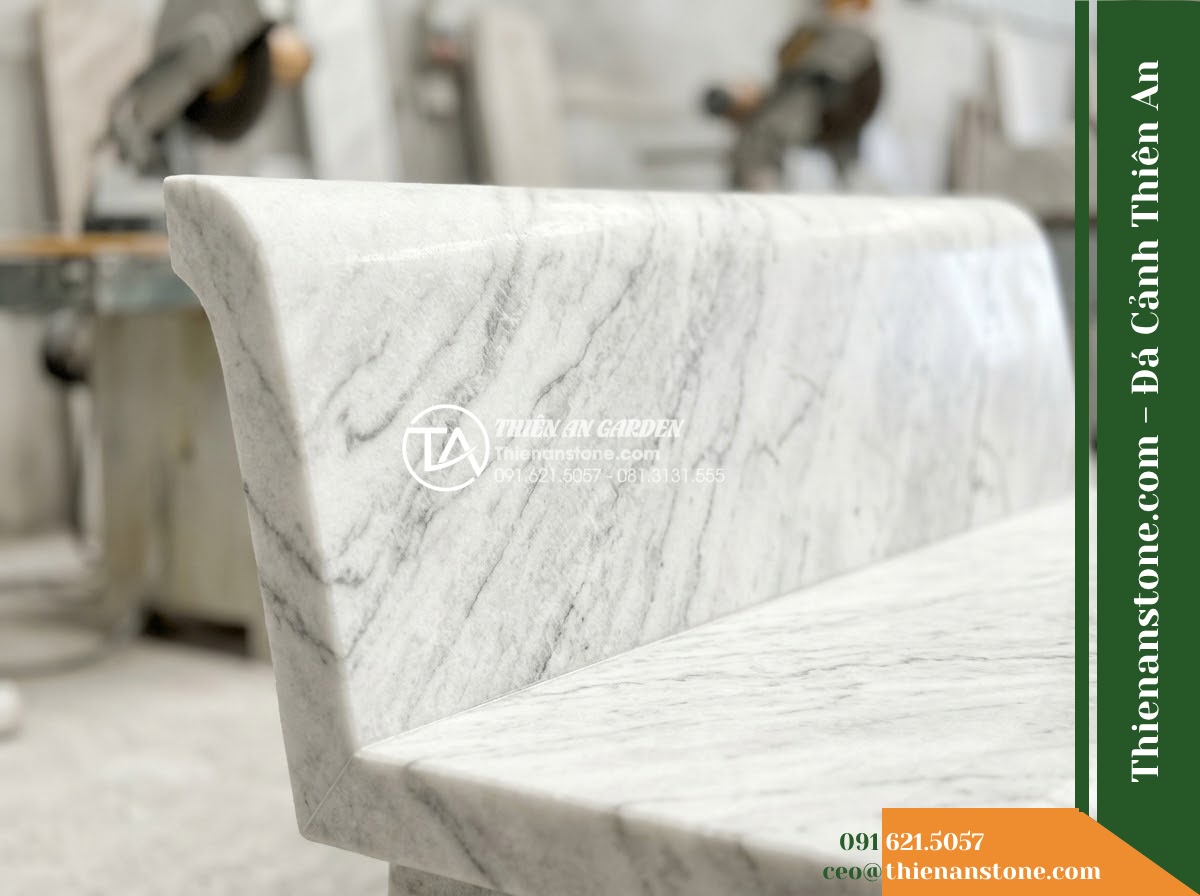 Ghế Đá Sân Trường Hoa Phượng – Kích thước 180 x 50 x 80 cm – Kiểu dáng có tựa thẳng, chân trụ chắc chắn. Chất liệu đá hoa cương