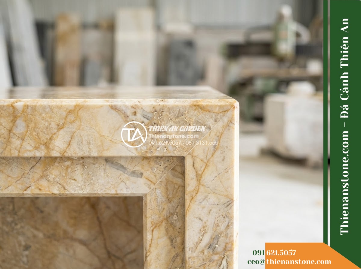 Ghế Đá Sân Trường Tri Thức – Kích thước 170 x 48 x 80 cm – Kiểu dáng tựa nan dọc, mặt ngồi rộng. Chất liệu đá vàng cẩm thạch