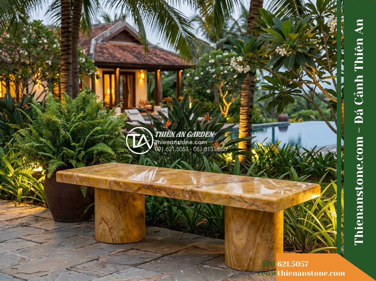 Ghế Đá Sân Trường Ươm Mầm – Kích thước 140 x 42 x 45 cm – Kiểu dáng nhỏ gọn không tựa, chân trụ đôi. Chất liệu đá vàng cẩm thạch