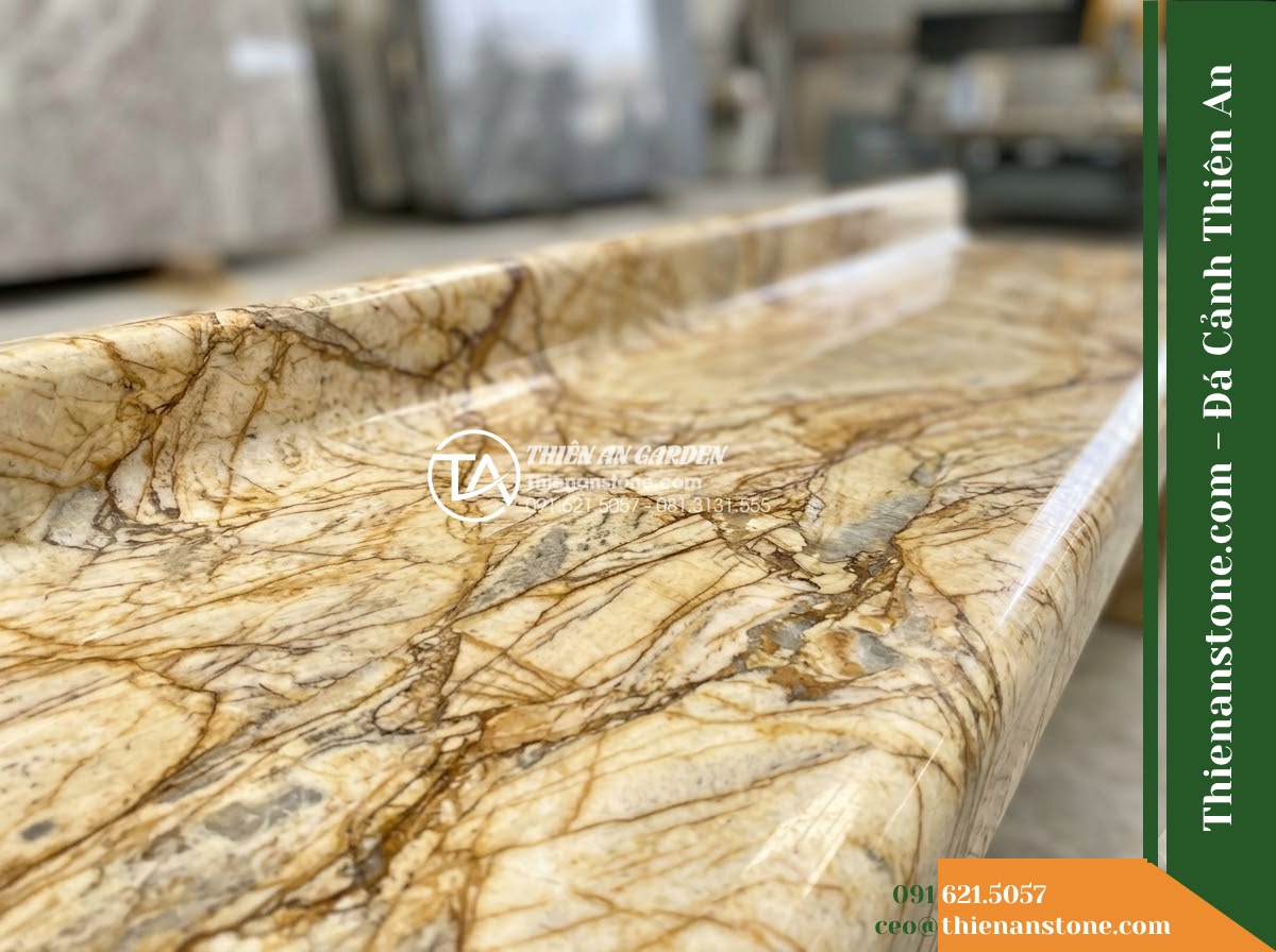 Ghế Đá Sân Trường Vươn Cao – Kích thước 155 x 46 x 45 cm – Kiểu dáng băng không tựa, chân chữ T. Chất liệu đá vàng cẩm thạch