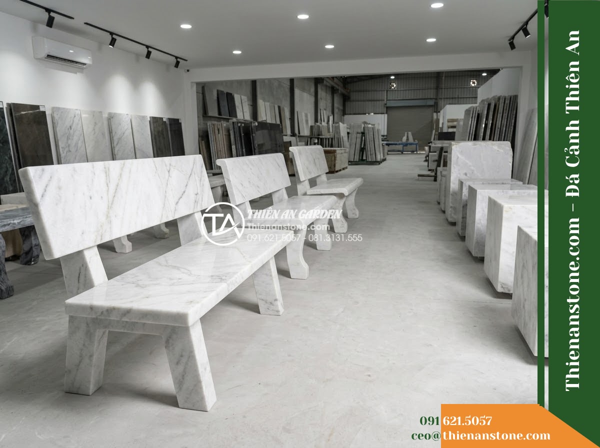Ghế Đá Sân Trường Vươn Xa – Kích thước 175 x 50 x 80 cm – Kiểu dáng tựa nan ngang, chân chữ U cân đối. Chất liệu đá vân mây