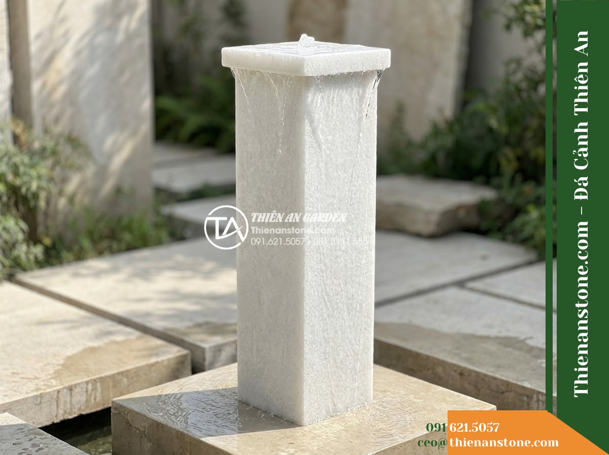 Trụ Phun Vuông Phun Trào Đỉnh, 40x40cm Cao 1.5m - Hình 11 Trụ Phun Vuông Phun Trào Đỉnh, 40x40cm Cao 1.5m - Standalone showcase shot of the ID 46747 square stone water pillar with its 40x4